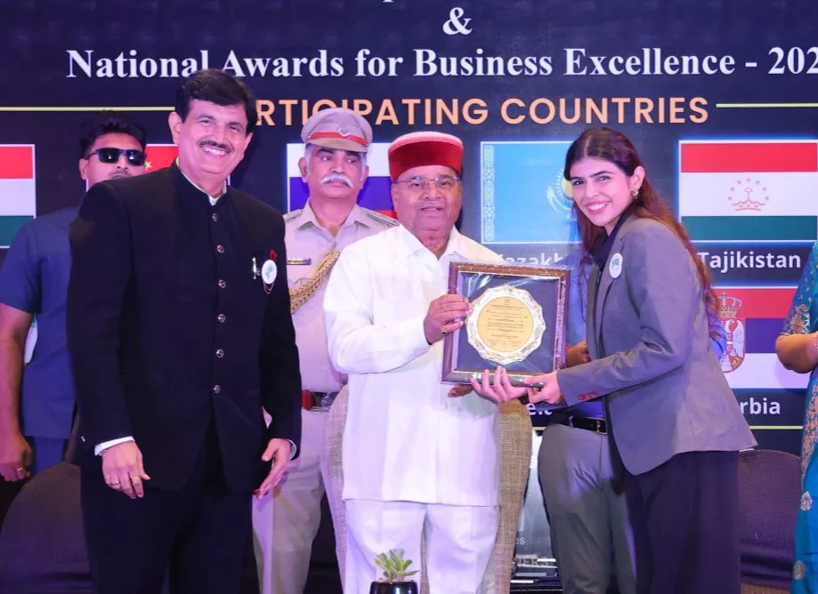 service partner award by Haier